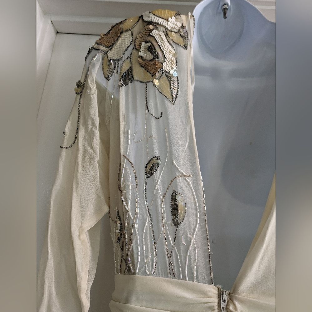 Vintage ivory rhinestone dress with shoulder pads circa 80's - Picture 4 of 10